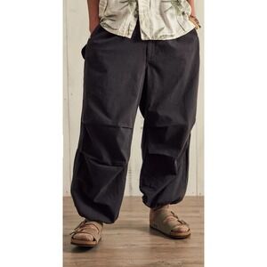 BDG Womens Hogh Waisted Baggy Fit Black parachute Joggers Pants Sz Medium